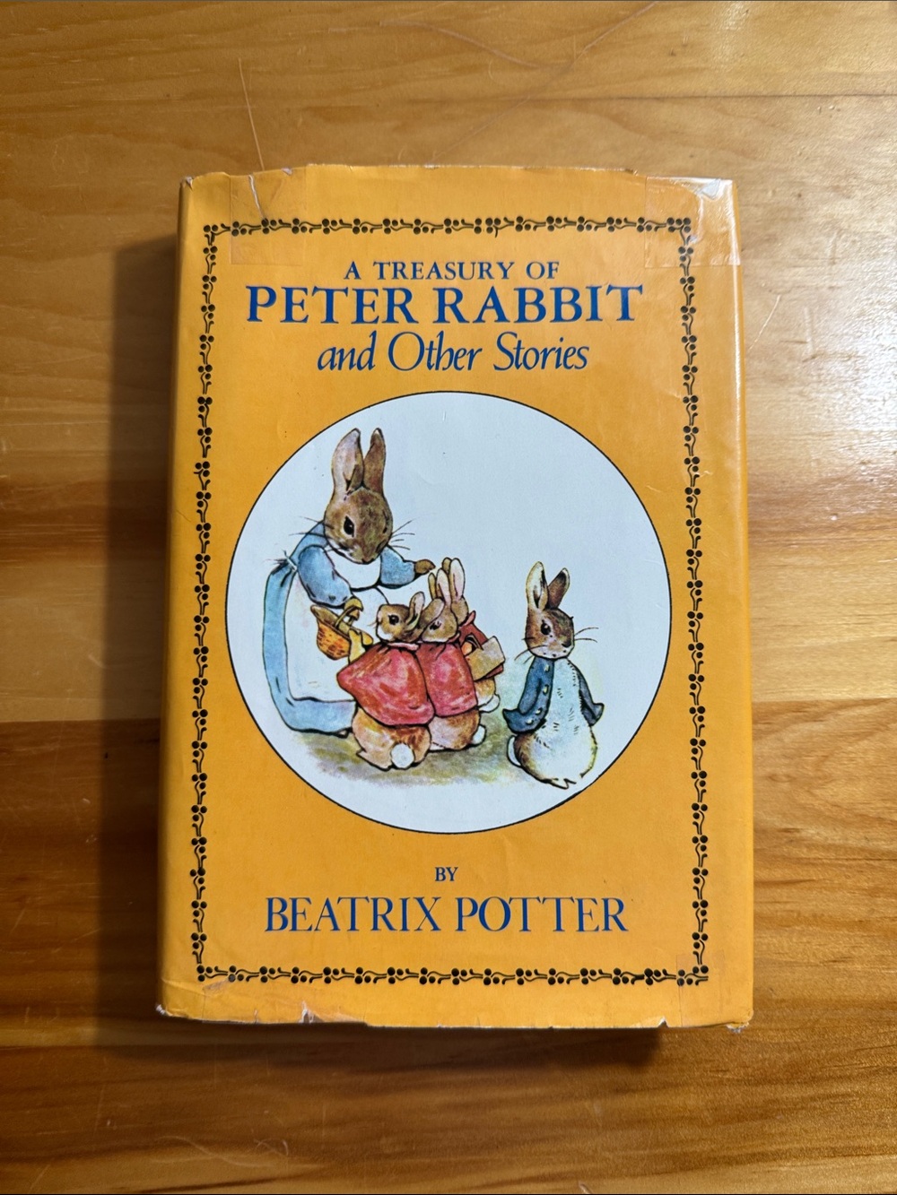🦋2/$10  A Treasury of Peter Rabbit and Other Stories